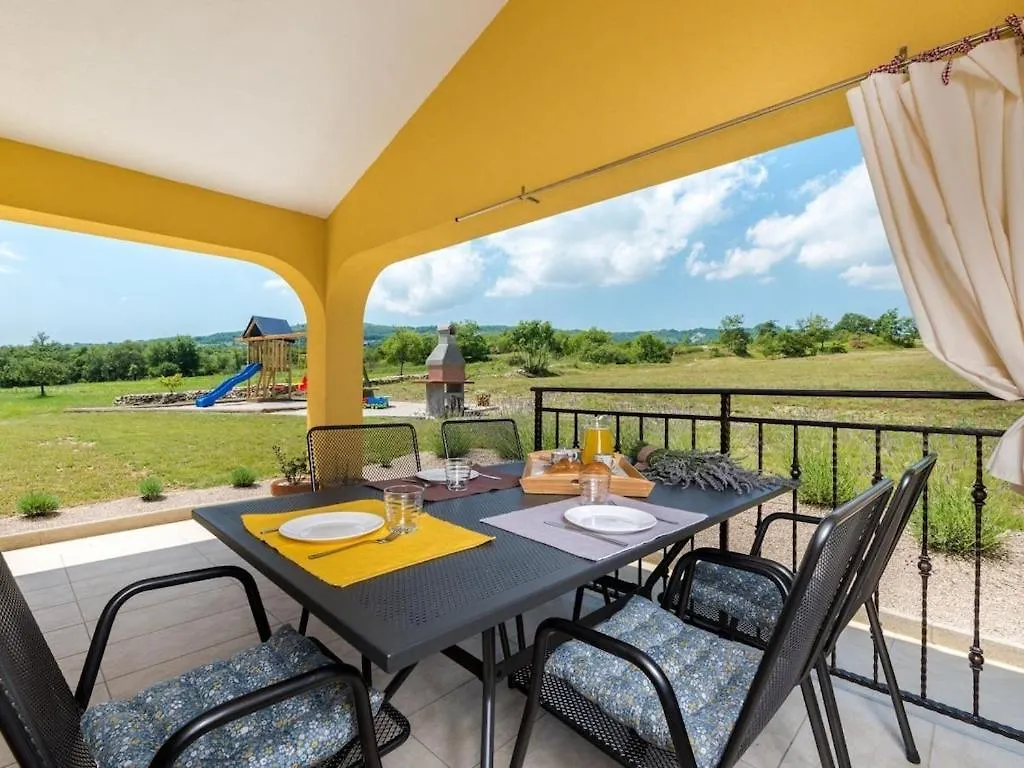 Cosy Apartment In Potpican Croatia